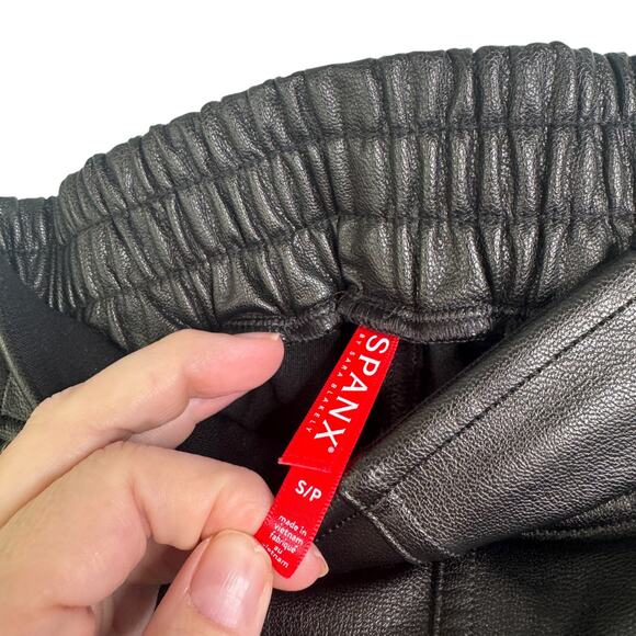 Spanx Black Faux Leather Jogger Pants Size‎ Small Vegan Leather Pull On S - Picture 7 of 14